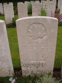 Etaples Military Cemetery - Britney, John William